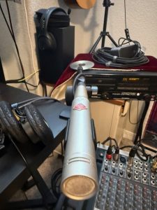 neumann KM 184 microphone
